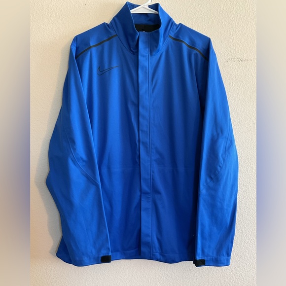 NWOT Nike‎ Golf Storm-Fit Royal Blue Zip Up Jacket w/ Zippered Pockets Medium - Picture 1 of 3
